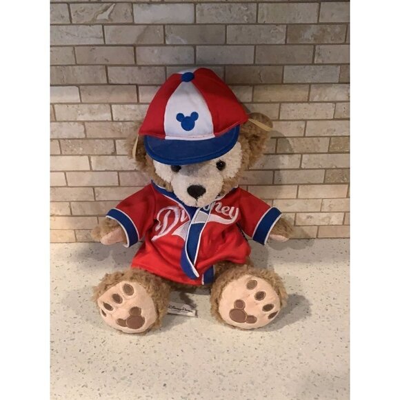 Rare htf Duffy with disney jersey and hat plush B25 - Picture 1 of 9